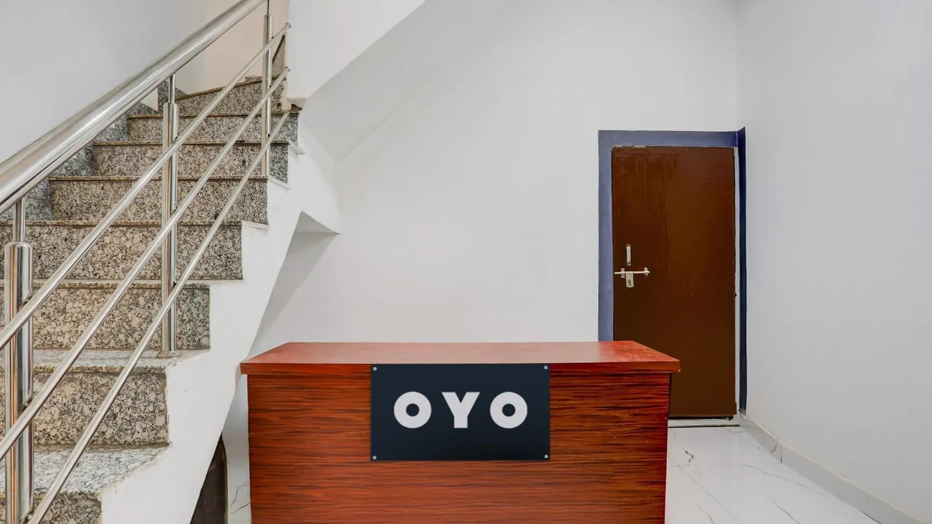 Hotel O Shiva Grand Varanasi India